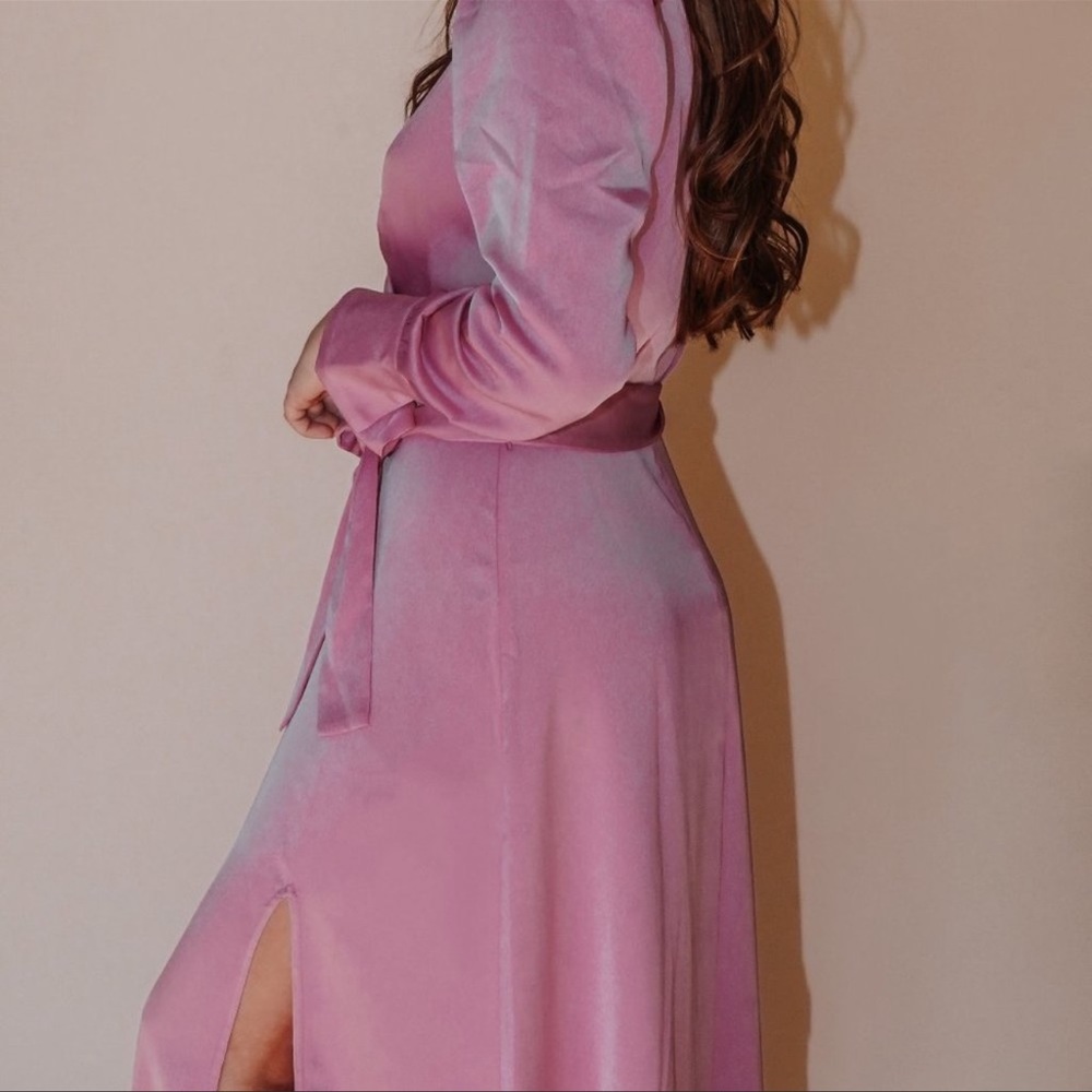 Adelyn Rae Long Sleeve Midi - Picture 5 of 5